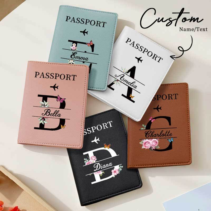 Travel Accessories Present - Spersonalizowany brązowy futerał na paszport z